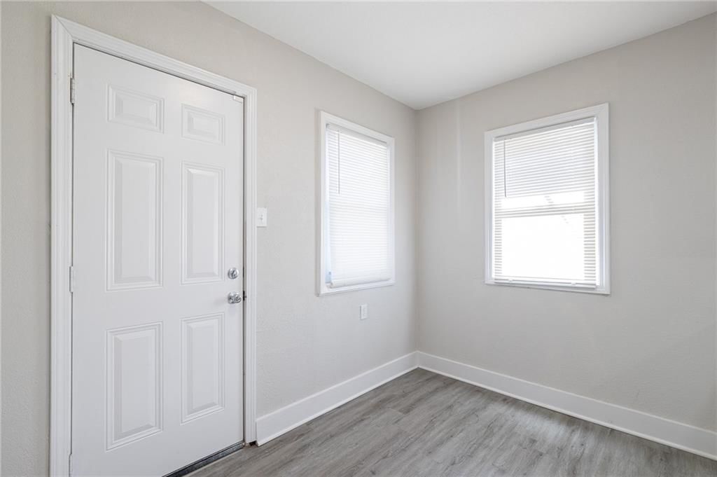 2237 Hardesty Avenue — photo 16