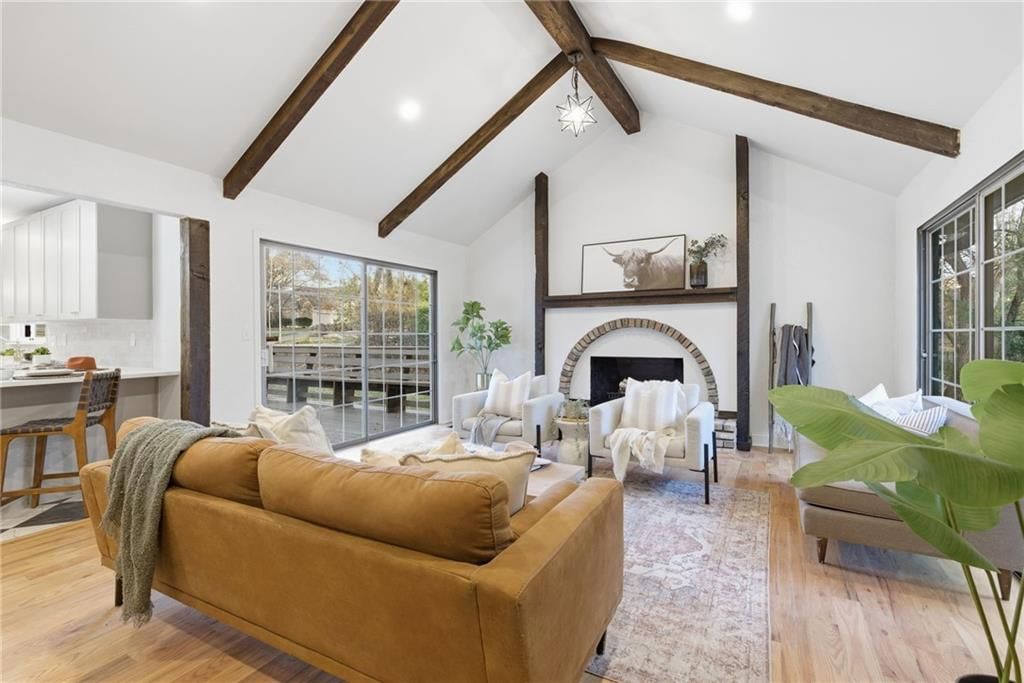 10301 Howe Drive — photo 15