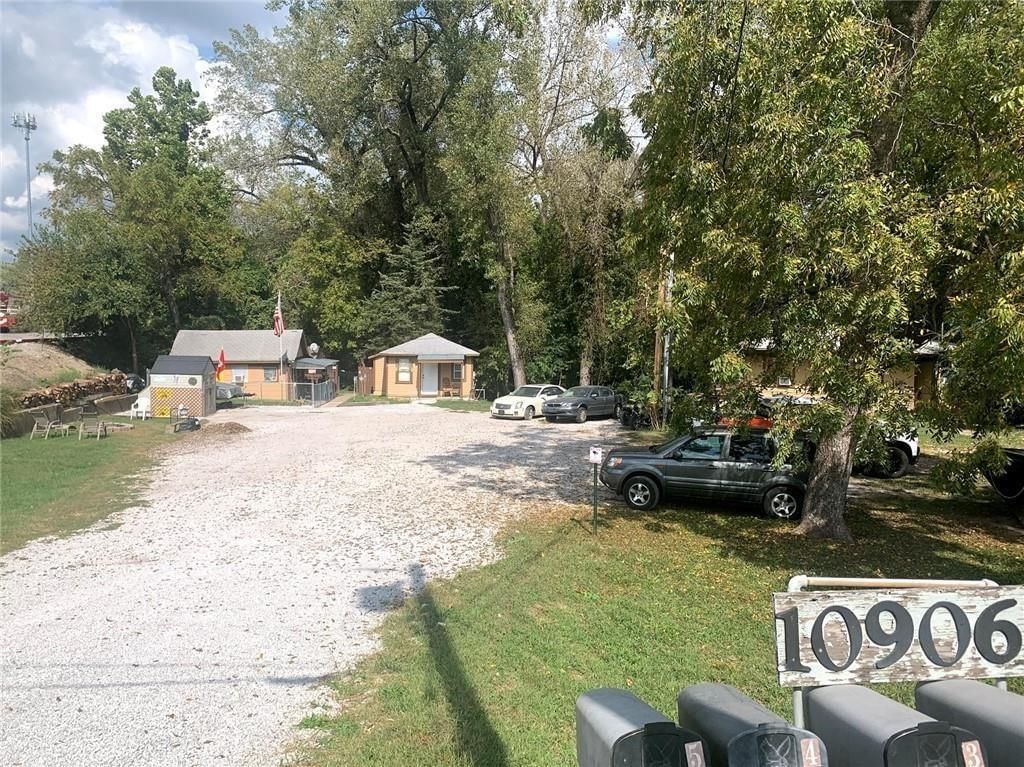 10906 E Truman Road — photo 5
