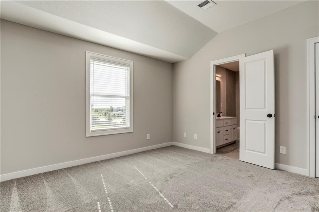16949 S Brentwood Street — photo 31