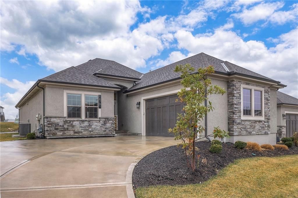 14781 W 128th Terrace, Olathe, KS