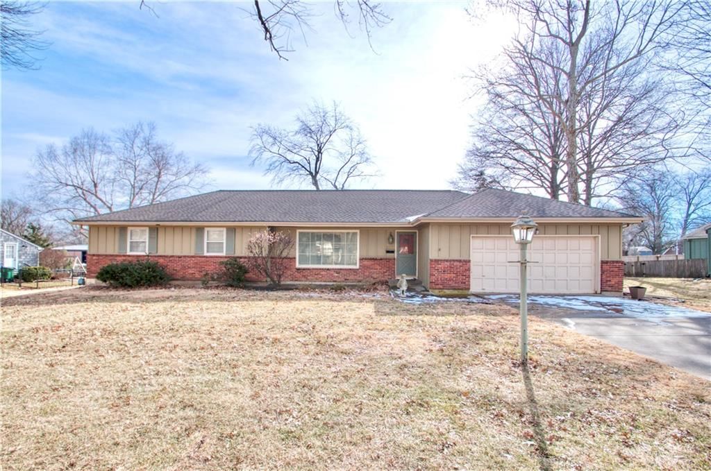 3515 W 93rd Street, Leawood, KS