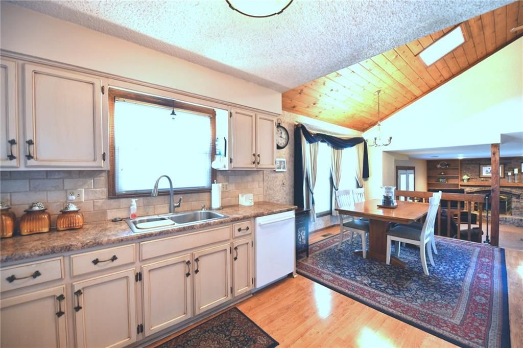 822 S 57th Terrace — photo 4