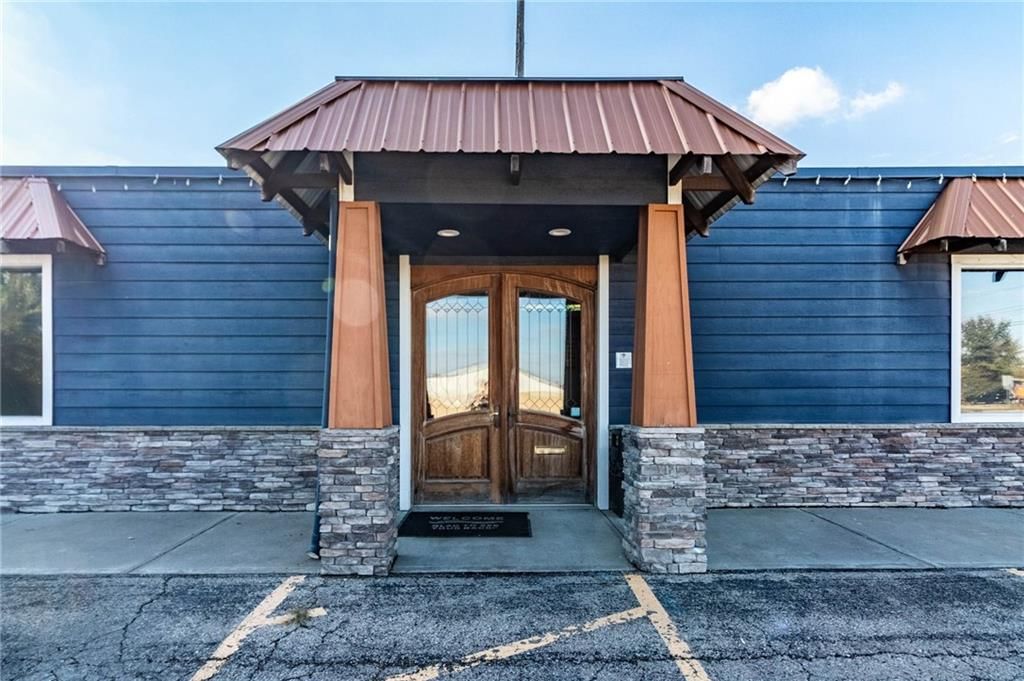 420 E Young Avenue, Warrensburg