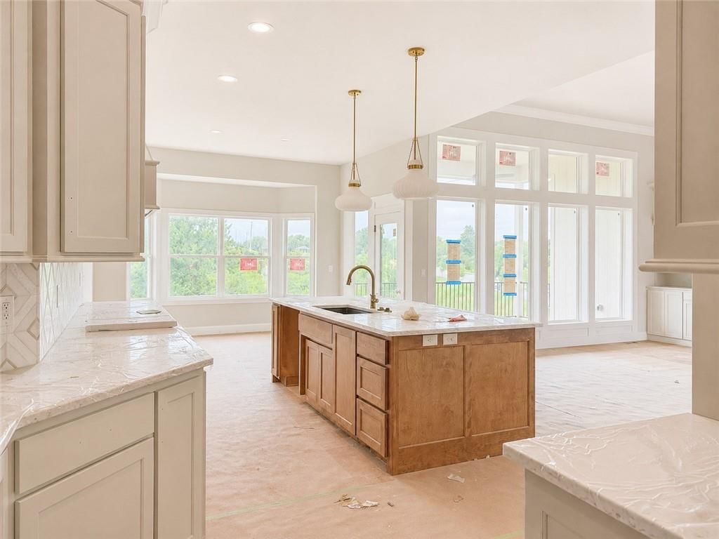 8004 Round Prairie Street — photo 5