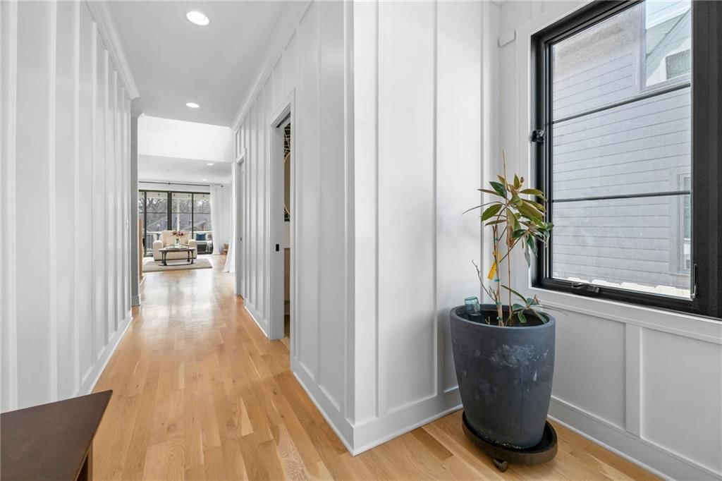 2207 W 48th Street — photo 4