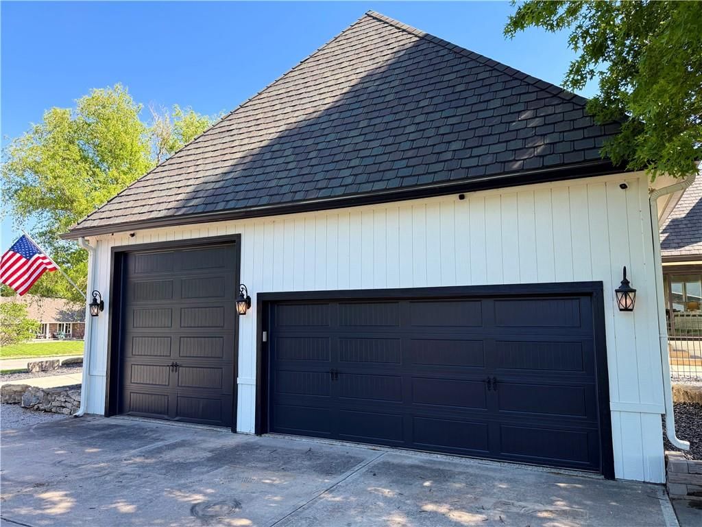 4210 NW Lake Drive — photo 38