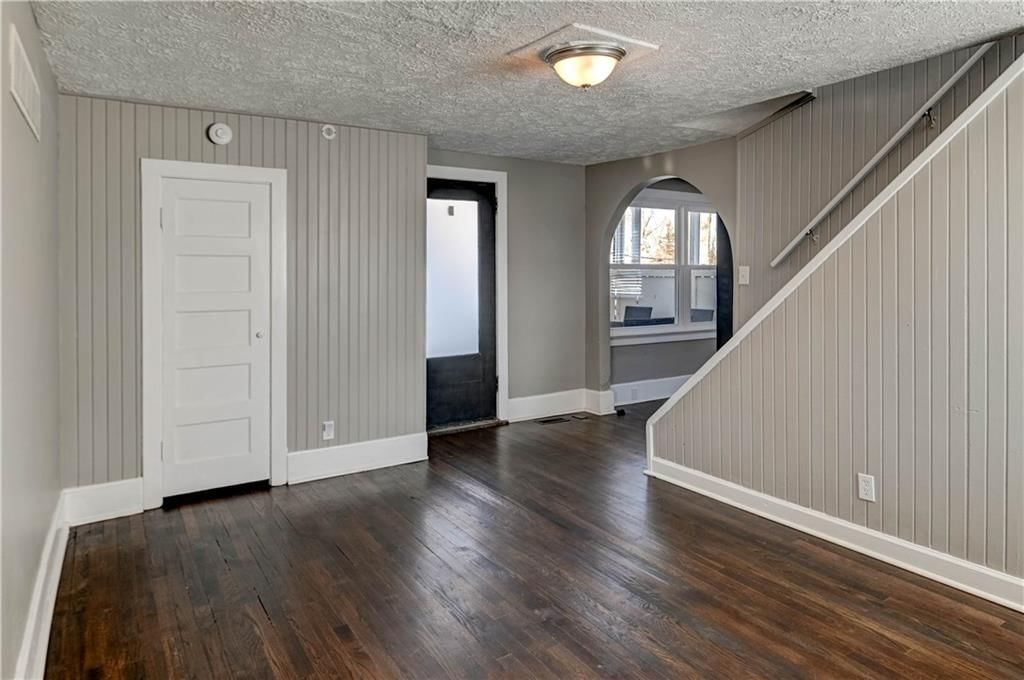 4859 NW Waukomis Drive — photo 8