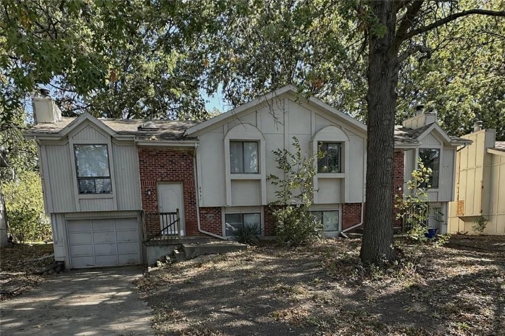 8537-8539 Goddard Street, Overland Park, KS