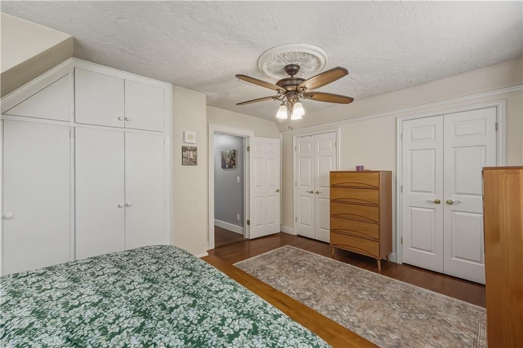 1303 Pembroke Lane — photo 20