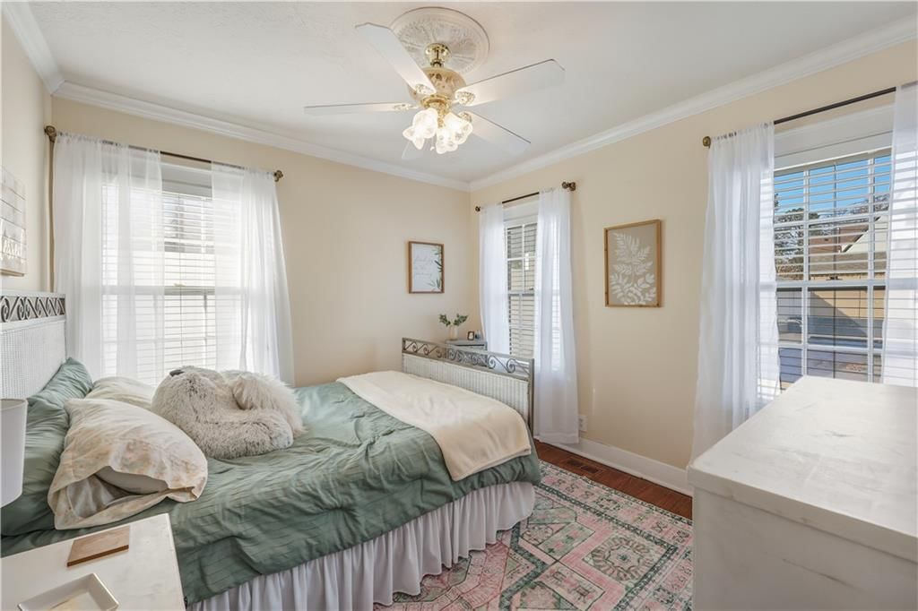 1303 Pembroke Lane — photo 35