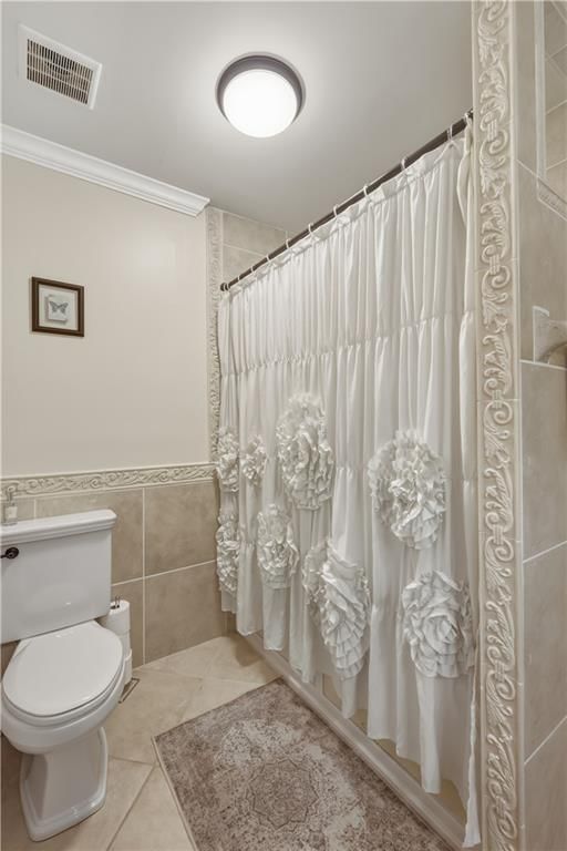 1303 Pembroke Lane — photo 36