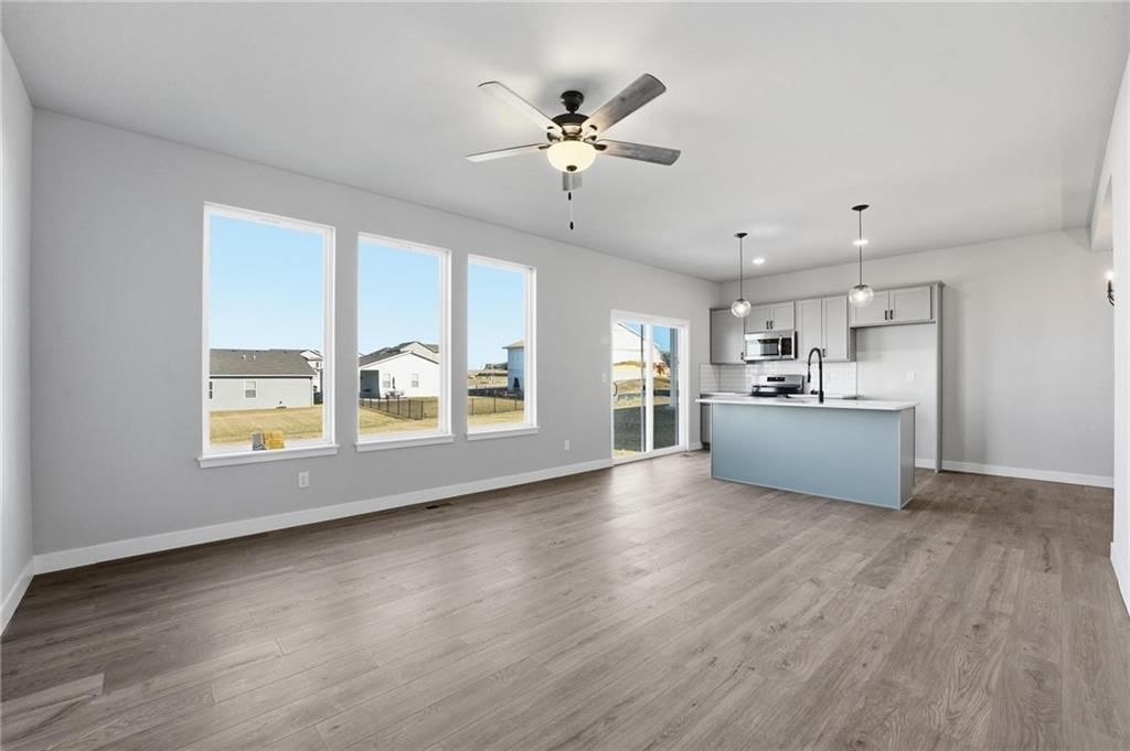 20529 Newcastle Street — photo 5