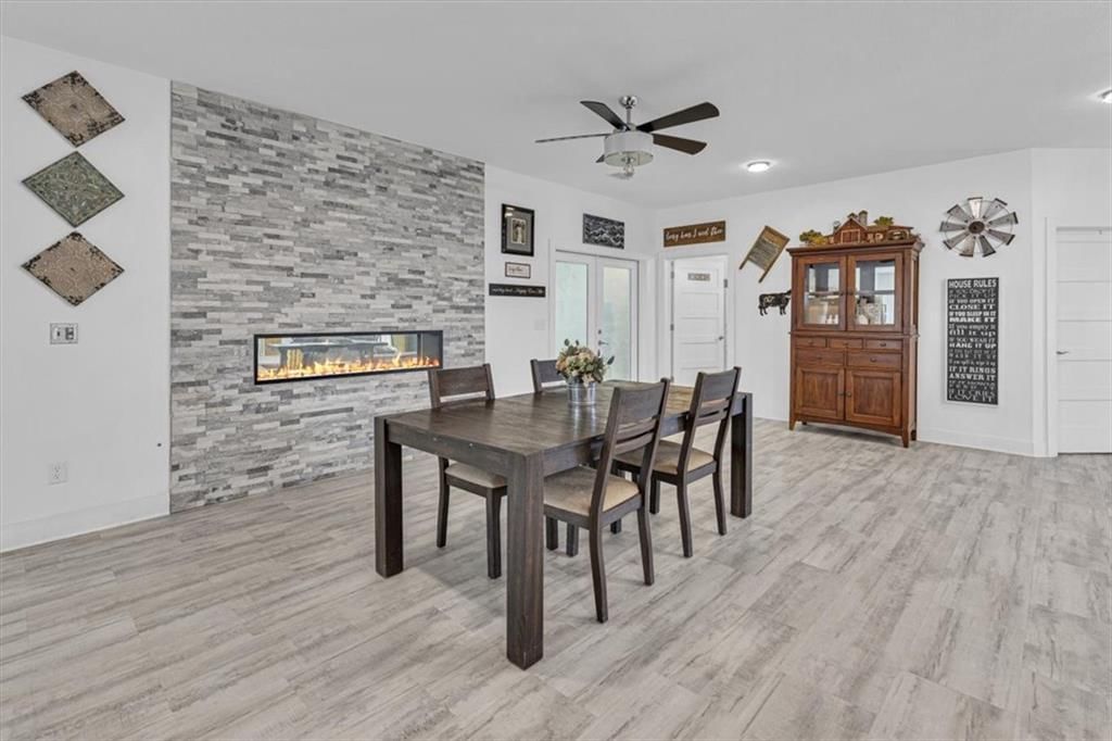 8944 Southpoint Drive — photo 10