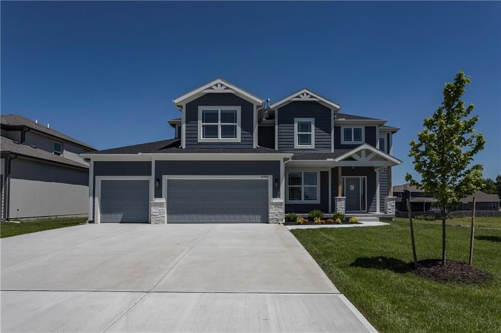 16965 S Brentwood Street, Olathe, KS