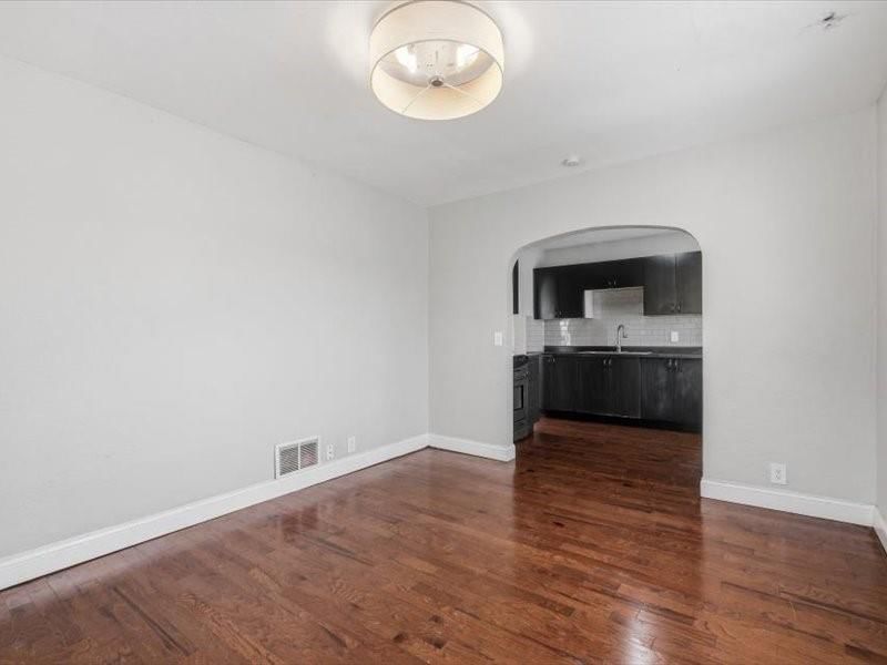 3107 Elmwood Avenue — photo 8