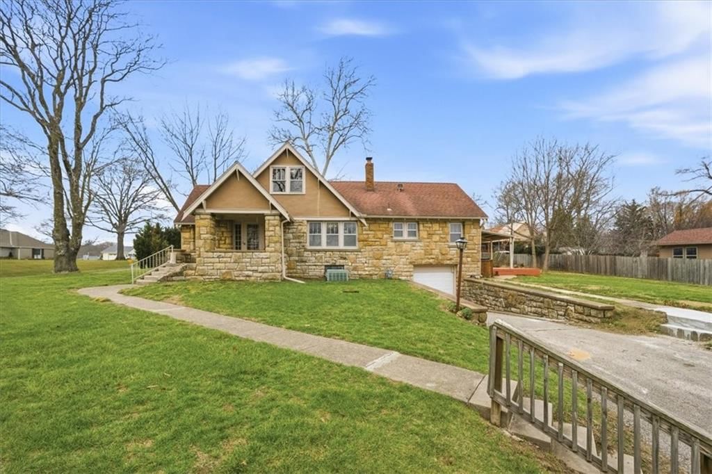 11700 Johnson Drive, Shawnee, KS