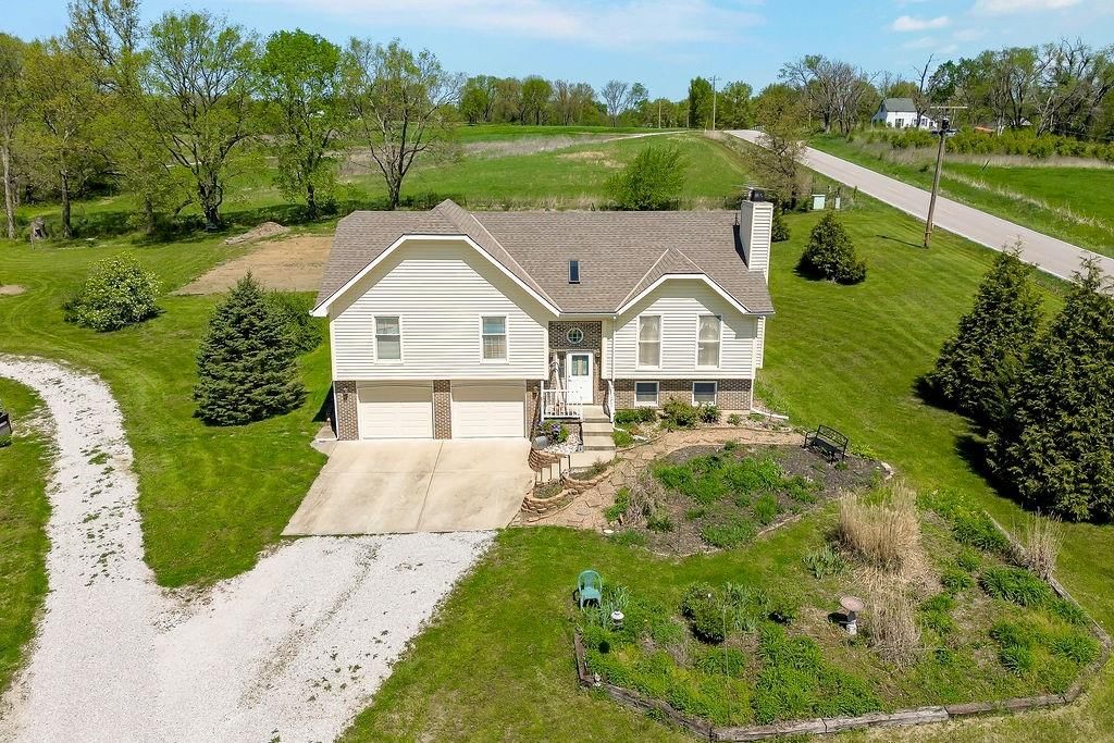 15412 NE 181st Street, Holt, MO