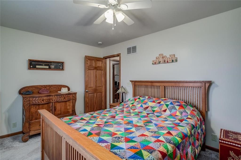2915 Oak Hill Road — photo 3
