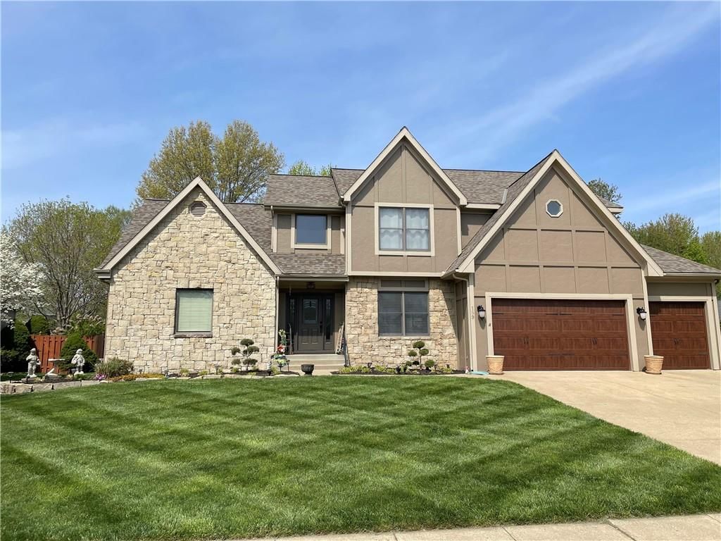 189 Canyon View Drive, Lansing, KS