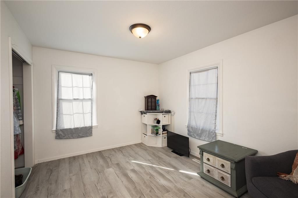 607 Hillcrest Drive — photo 16