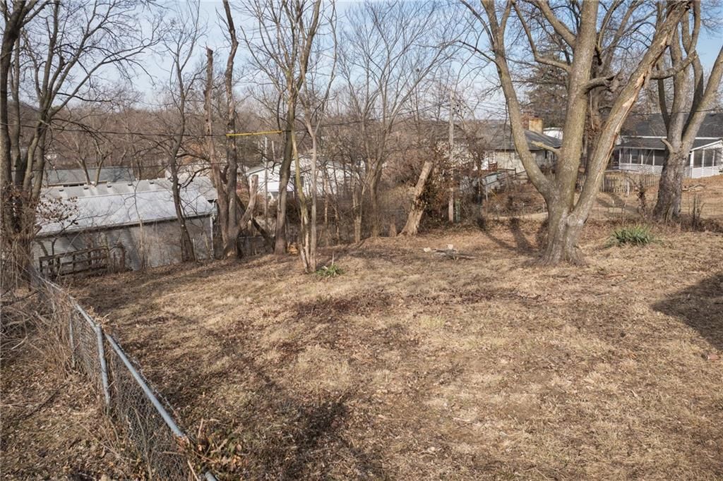 607 Hillcrest Drive — photo 21