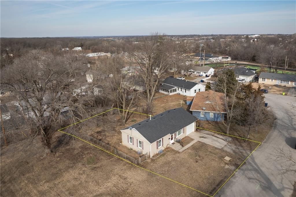 607 Hillcrest Drive — photo 23
