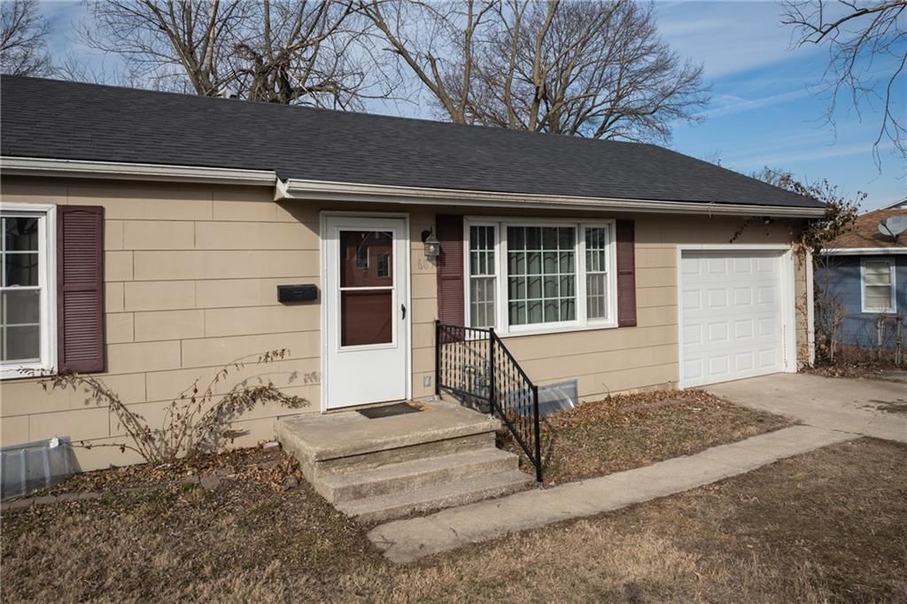 607 Hillcrest Drive — photo 4