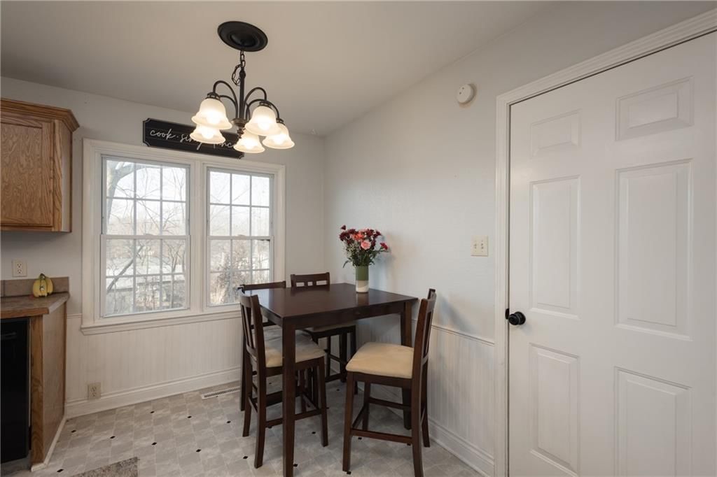 607 Hillcrest Drive — photo 10
