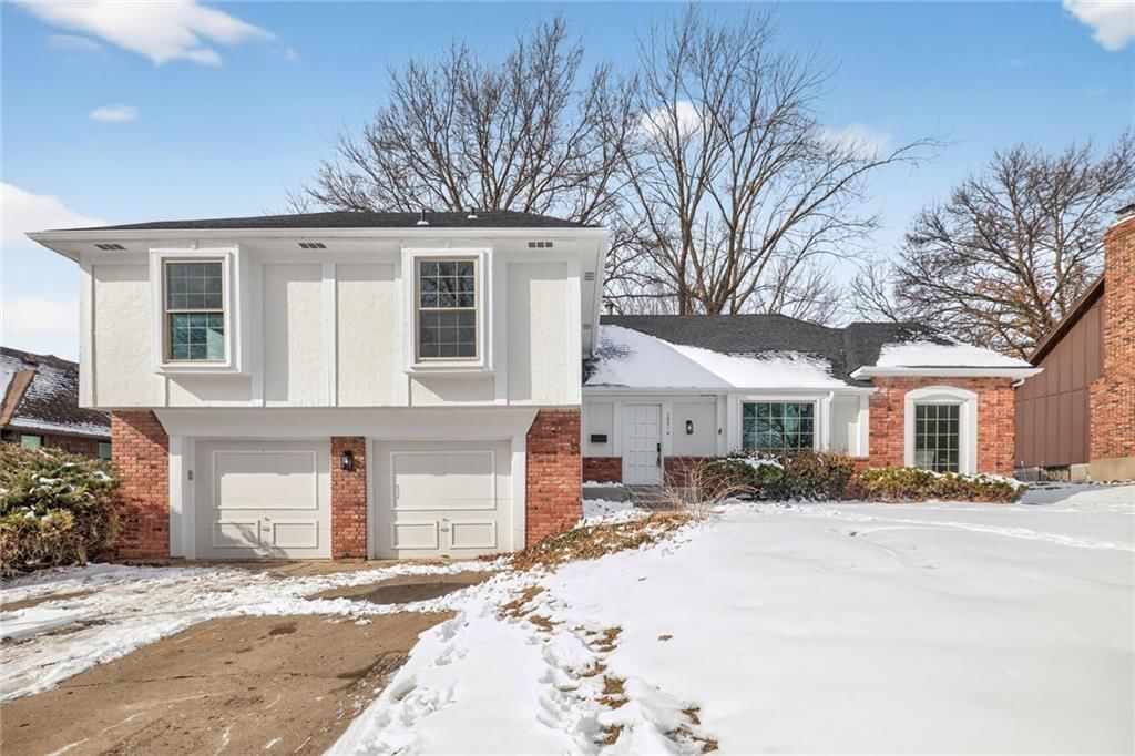 10310 Eby Street, Overland Park, KS