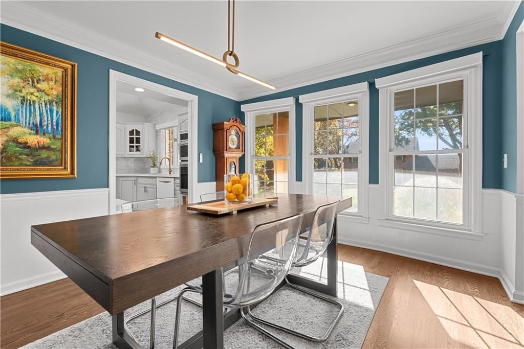 Photo 20 of 61 - 9504 W 106TH Street
