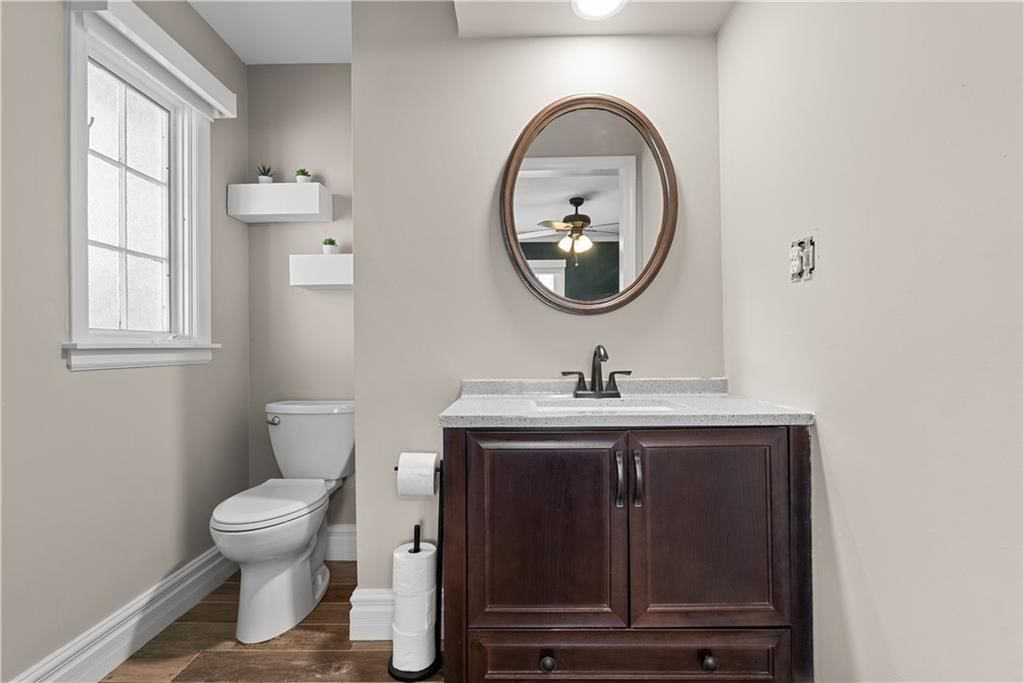 Photo 38 of 61 - 9504 W 106TH Street