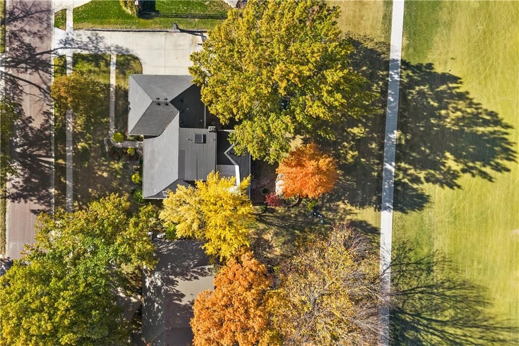 Photo 58 of 61 - 9504 W 106TH Street