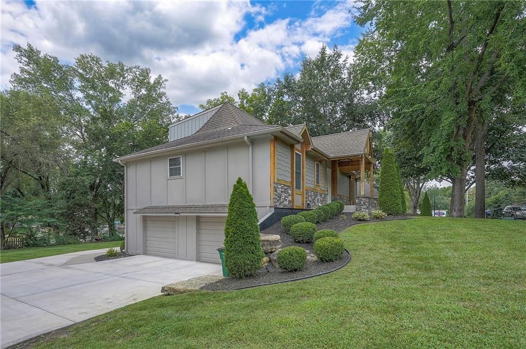 244 N Winnebago Drive — photo 44
