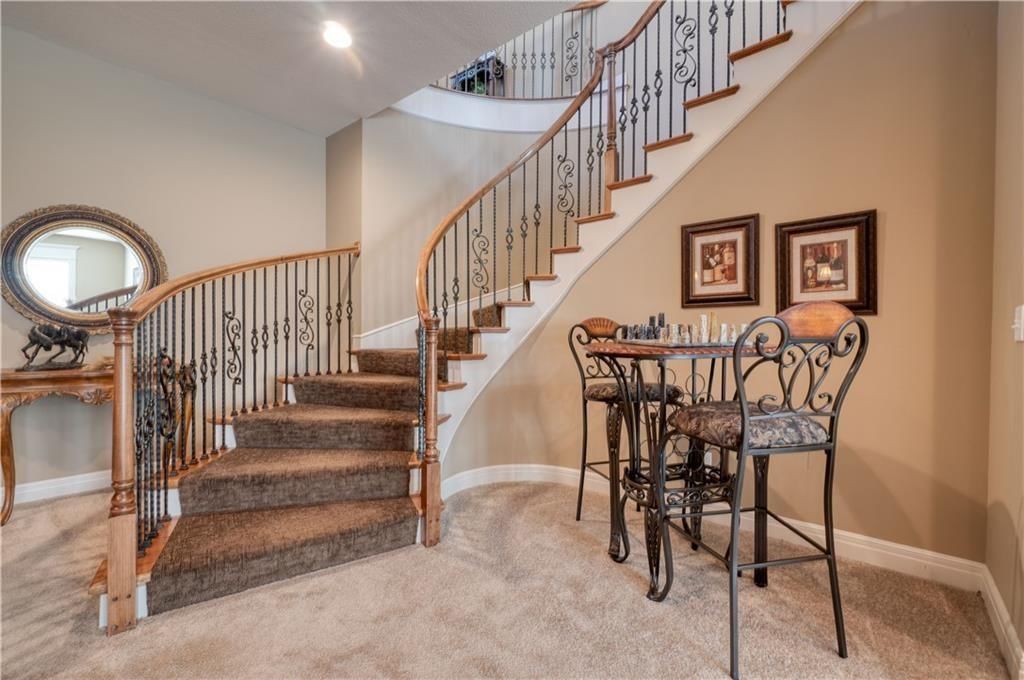 6901 N Norton Avenue — photo 26