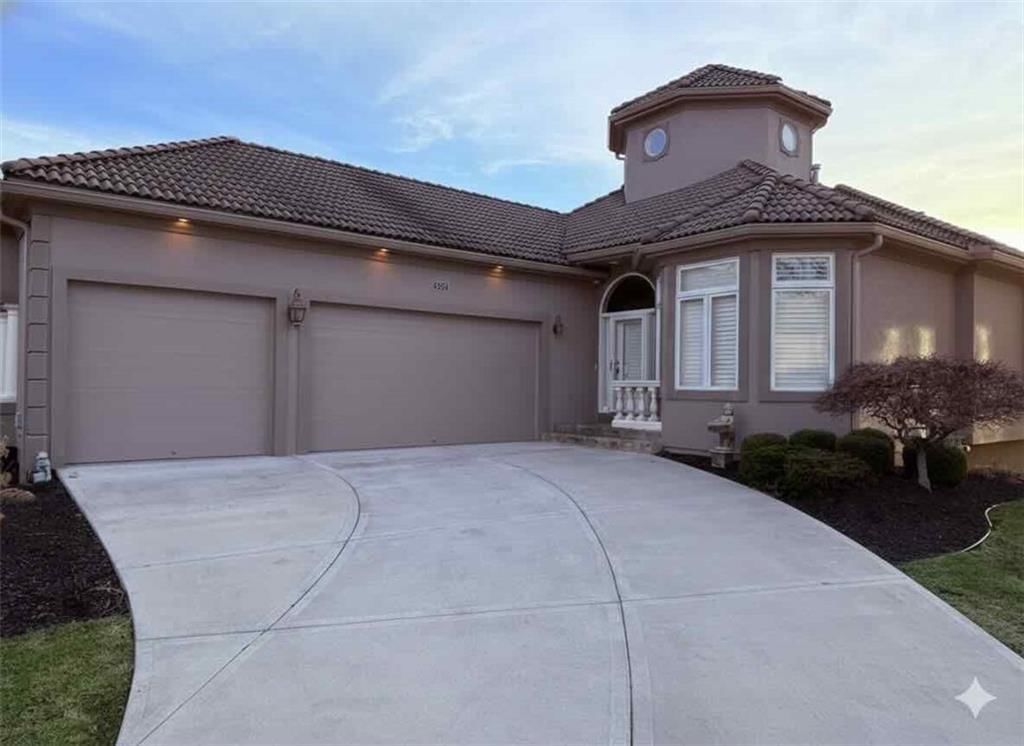 4602 NE Dick Howser Circle, Lee's Summit, MO