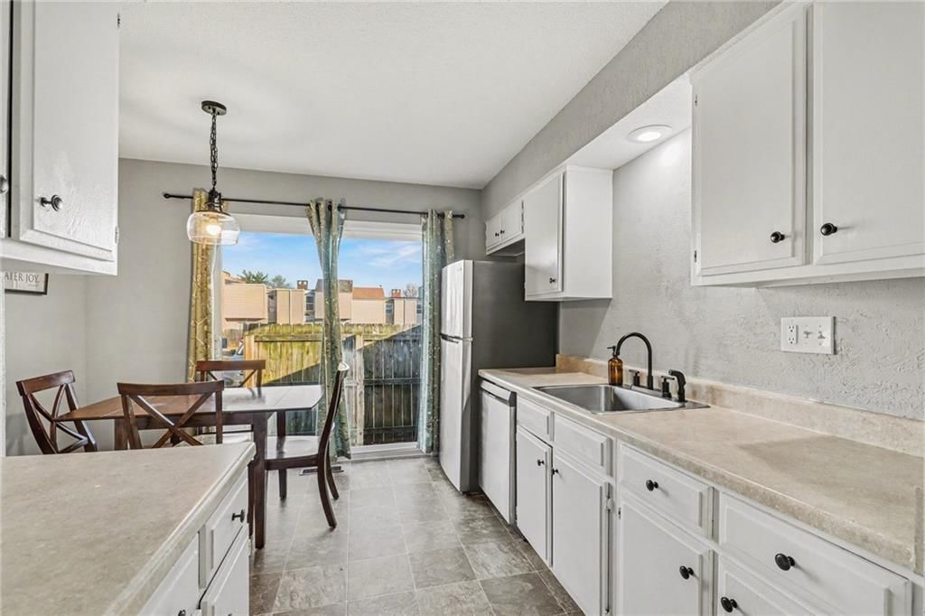 11253 Calico Drive — photo 8