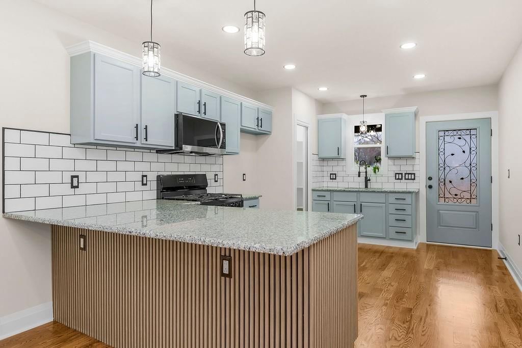 1511 Walker Avenue — photo 9