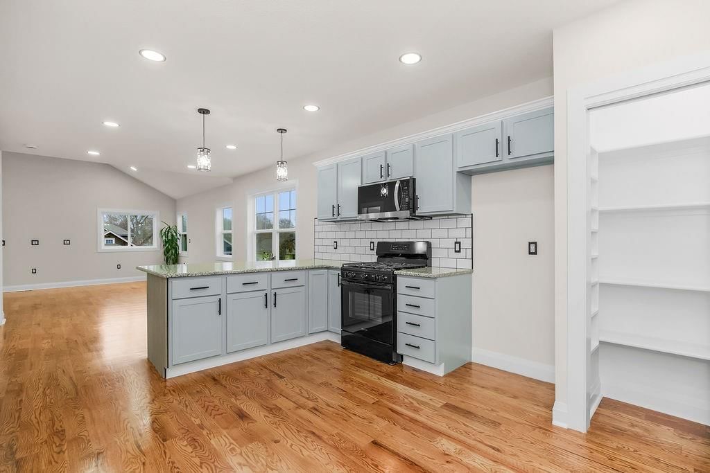 1511 Walker Avenue — photo 10