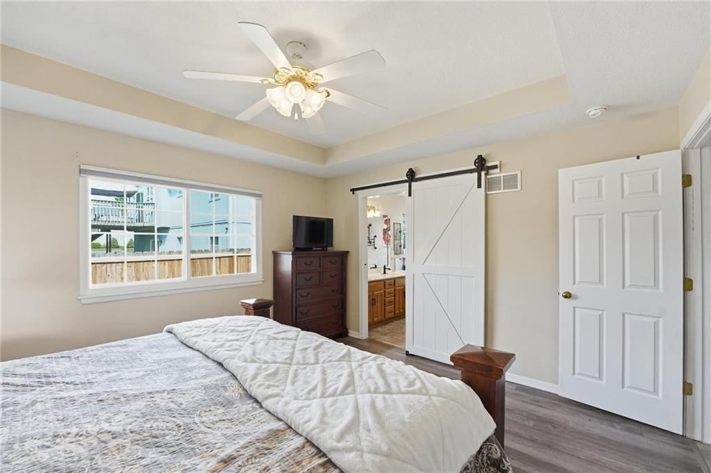 Photo 17 of 35 - 2237 NE Maybrook Drive