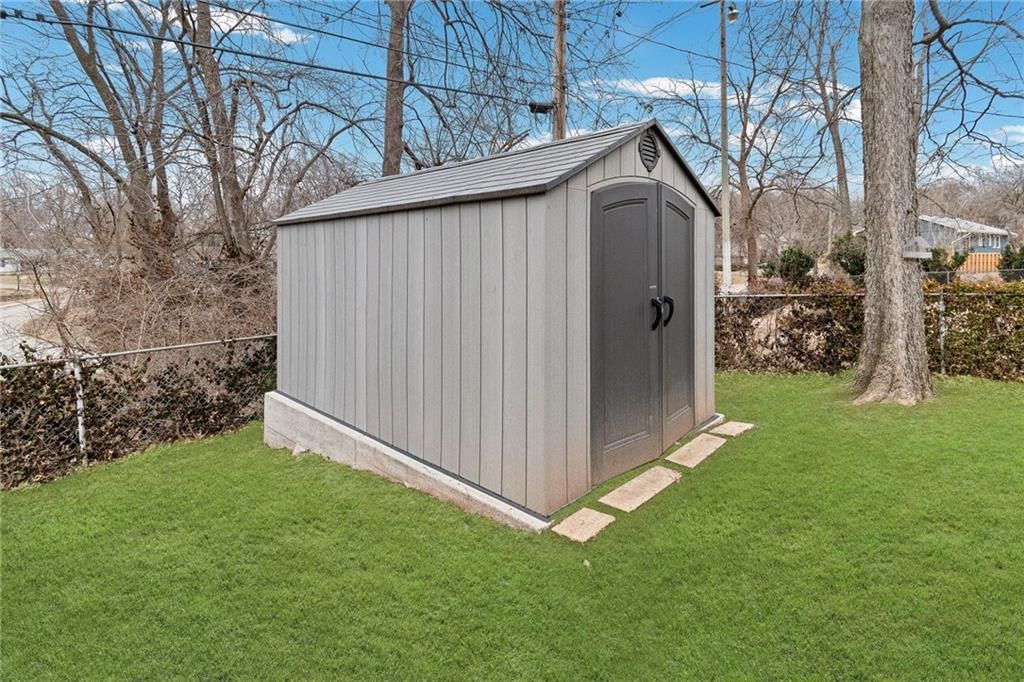 8522 W 56th Terrace — photo 31