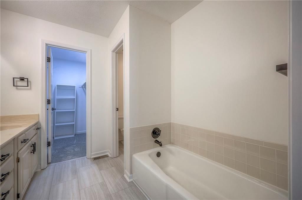 9415 W 122nd Street — photo 16