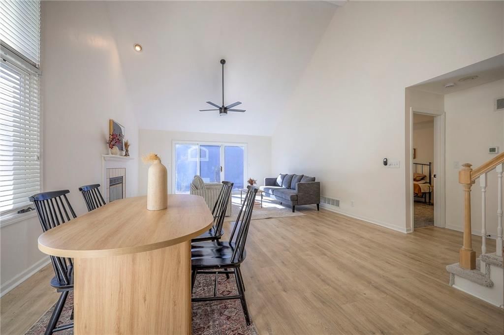 9415 W 122nd Street — photo 3
