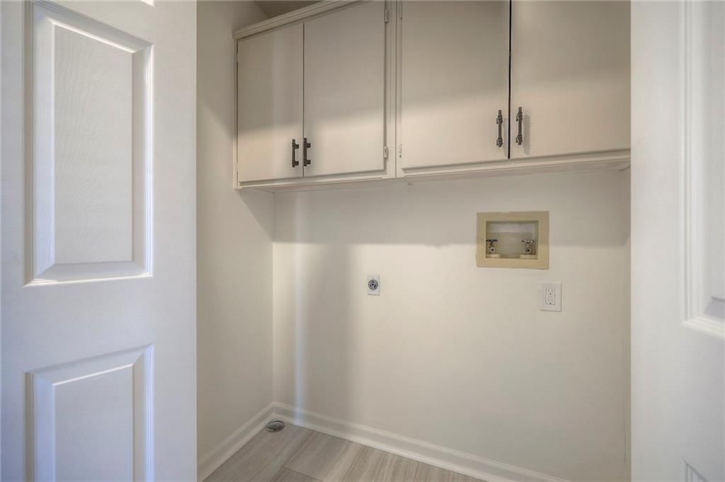 9415 W 122nd Street — photo 25