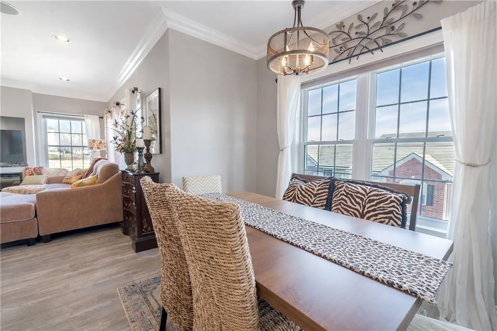 11615 Tomahawk Creek Parkway — photo 10