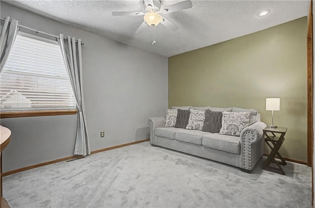 11935 W 66th Street — photo 17