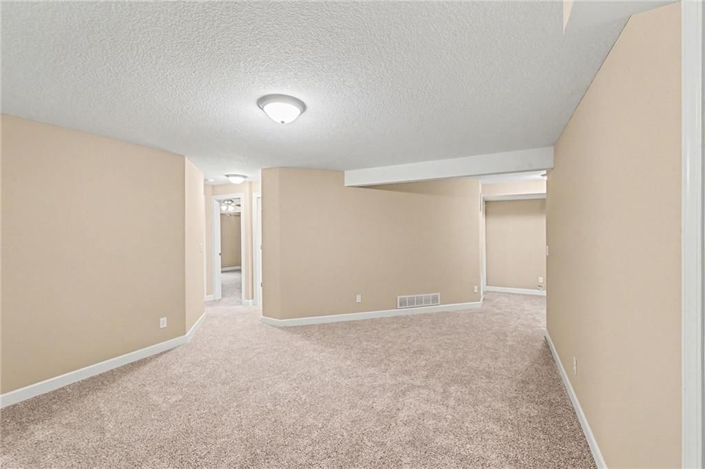 1020 Red Oaks Place — photo 24