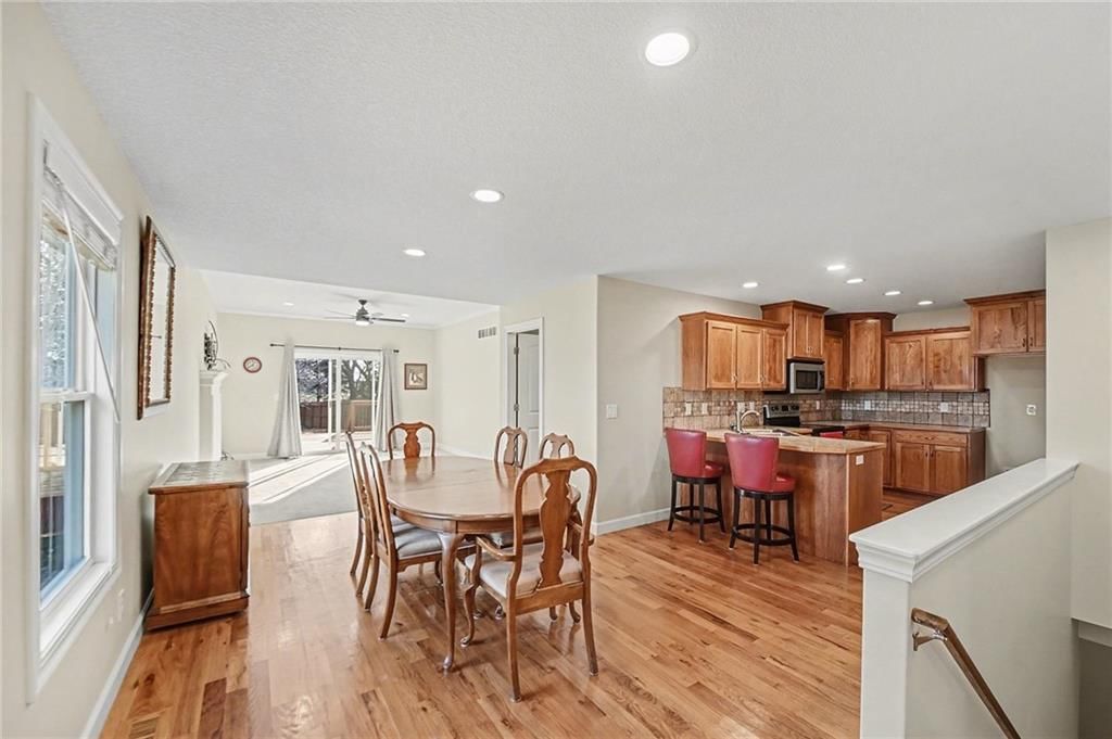 1020 Red Oaks Place — photo 9