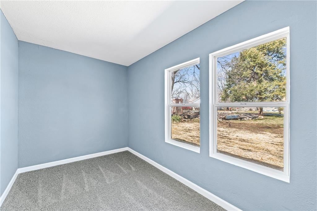 302 Wells Street — photo 12
