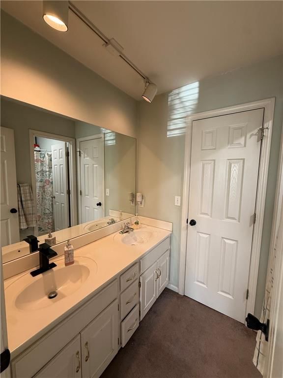 9715 N Holmes Street — photo 13